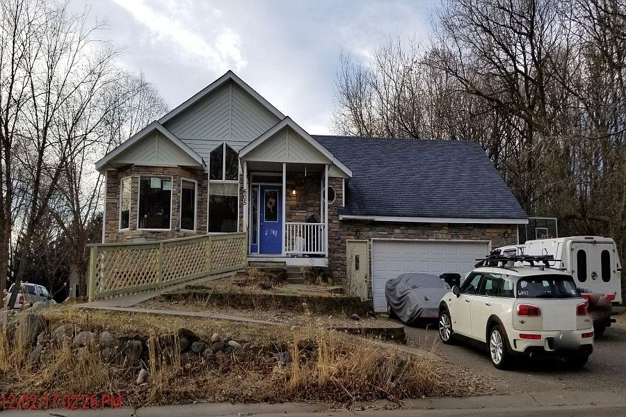 1st image of 605 Winthrop Ln