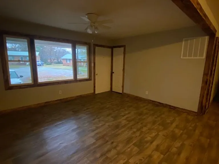 784 Rose Ct — Photo 7