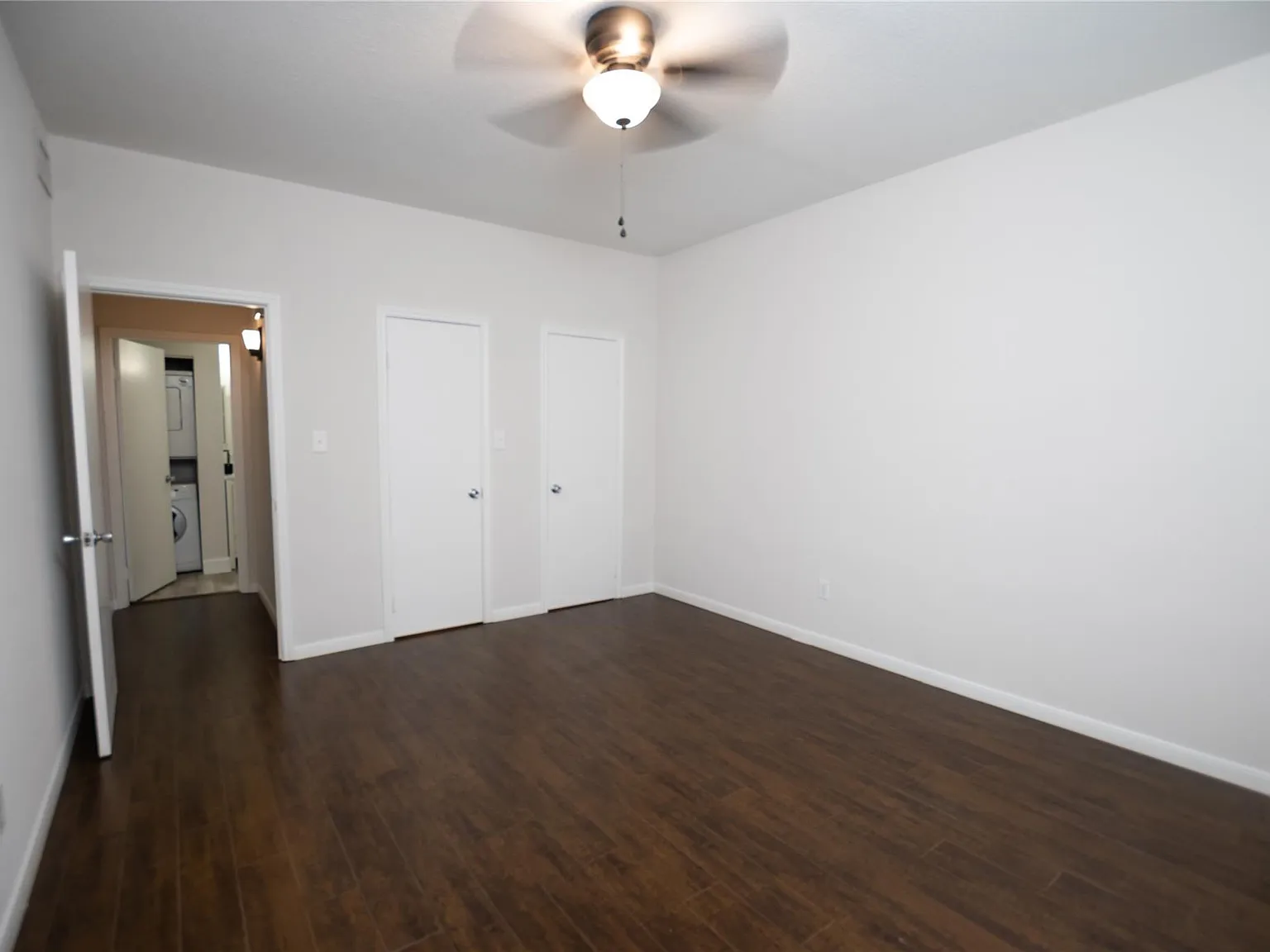 1 bed, 1.0 bath, 860 sqft, $1,300 — Photo 3