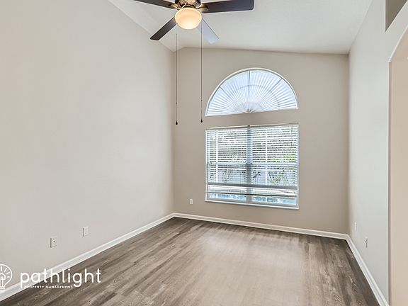 4th image of 15750 Autumn Glen Ave