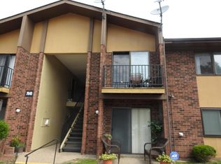 7048 Wildwood Cir #198-9, Louisville, KY 40291