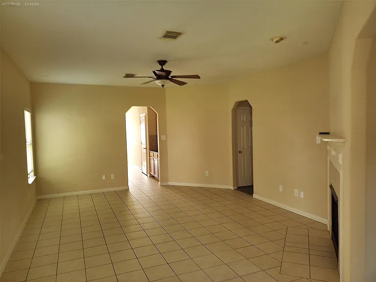 3311 Siebinthaler Ln — Photo 3