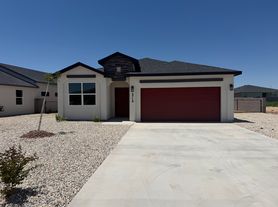 3719 Honeysuckle Dr, Carlsbad, NM