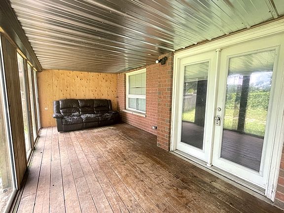 3rd image of 302 Livingstone St W #B