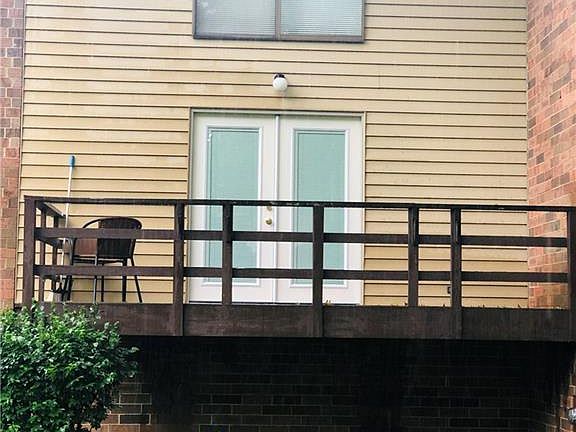 2nd image of 2161 Penguin Ave