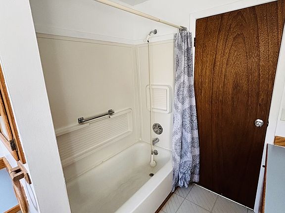 5th image of 3800 E St