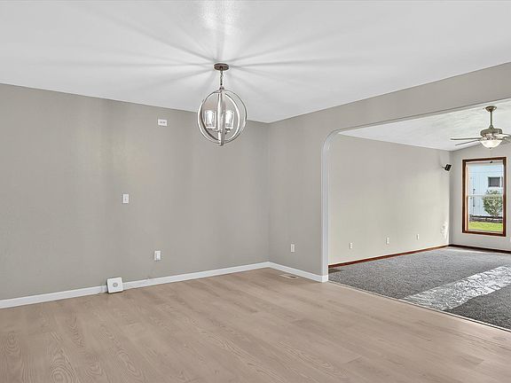 5th image of 10810 E 35th Ave