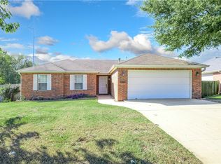 1005 Zachary St, Centerton, AR 72719