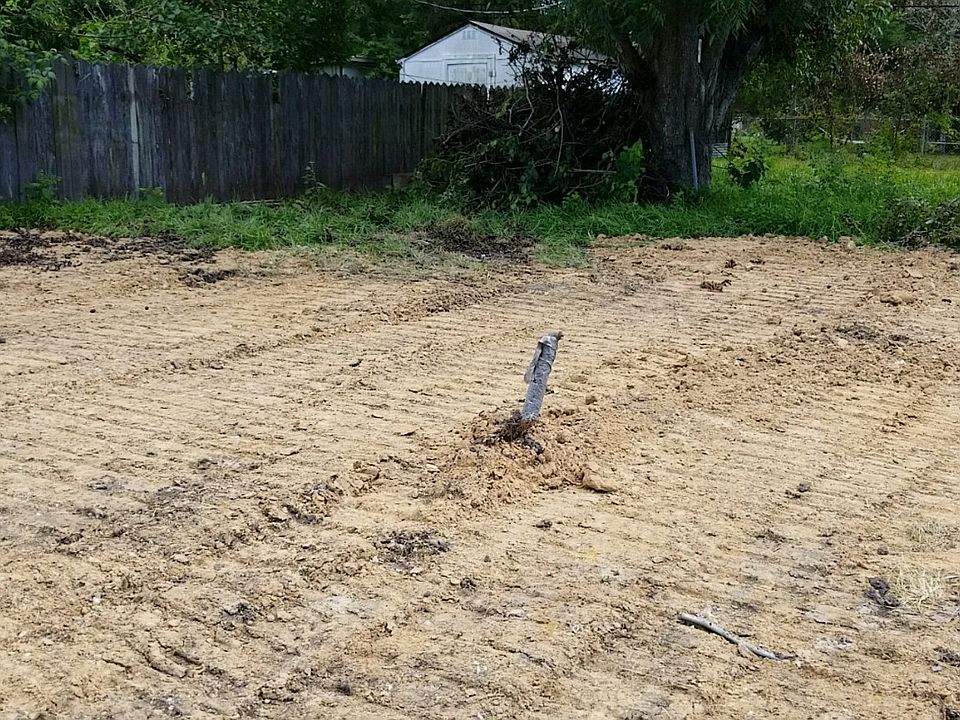 2nd image of 630 N Lane Rd