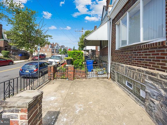 3rd image of 1837 73rd Ave