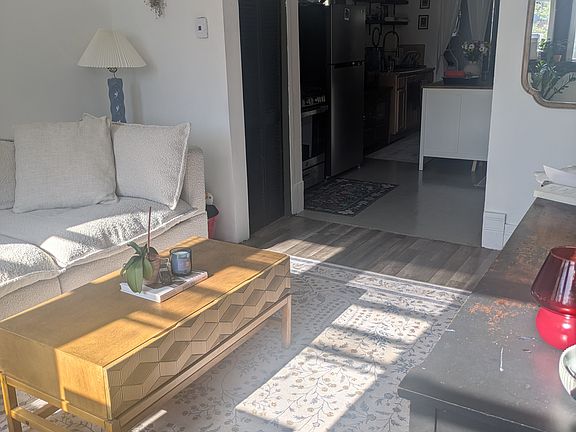 2nd image of 1644 N Western Ave APT 1F