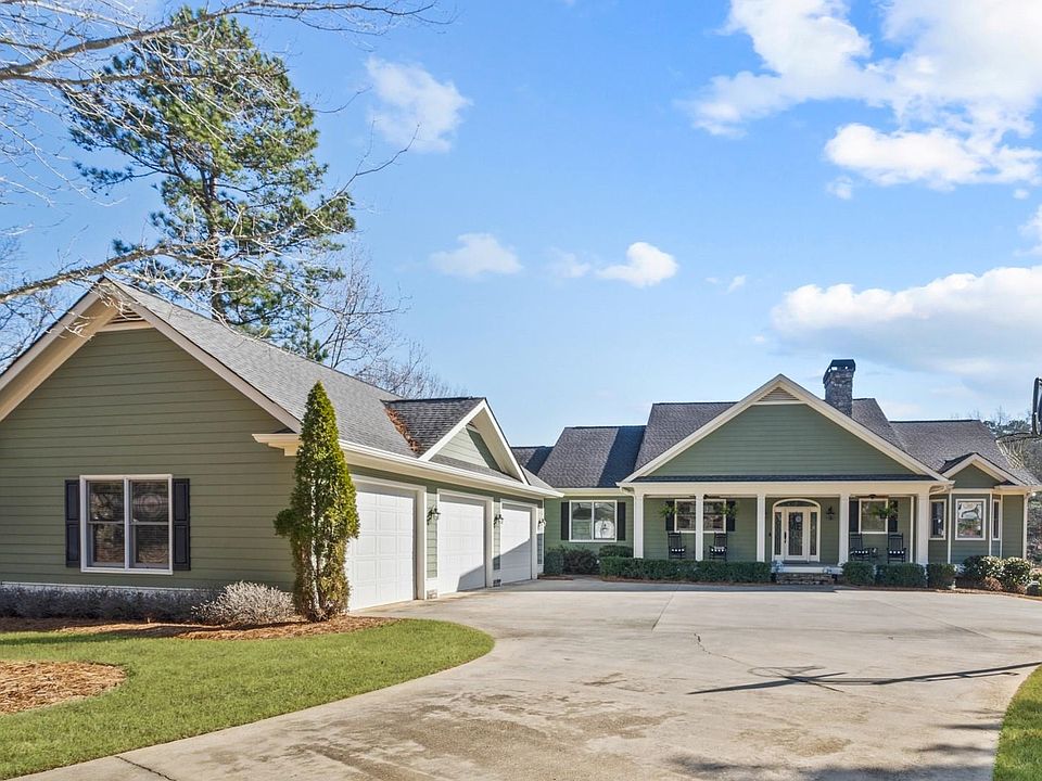 1st image of 158 Waters Edge Dr