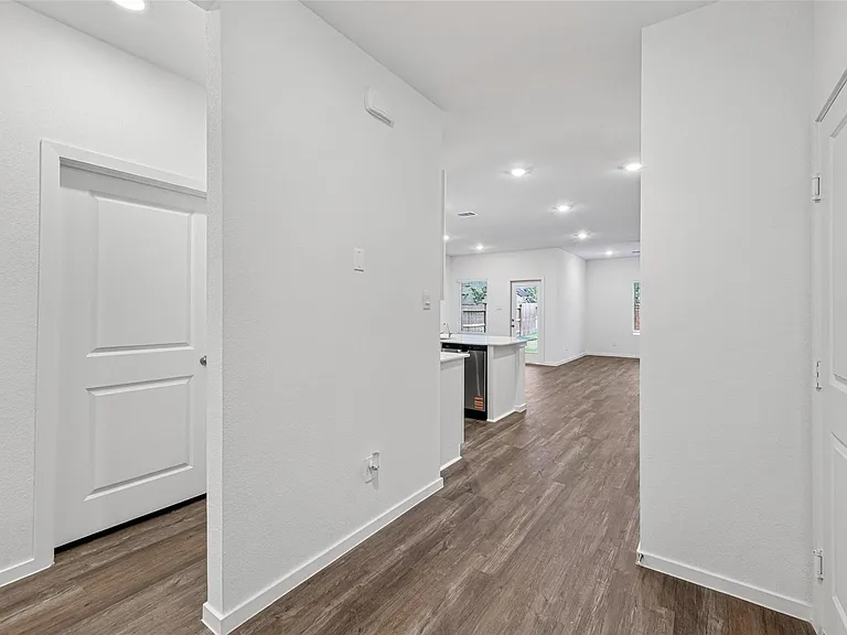 27727 Dream Port Dr — Photo 2