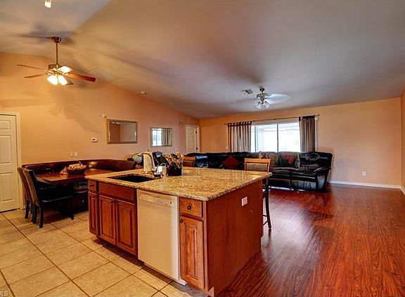 4th image of 3740 SW 10th Pl