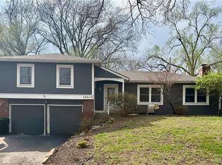 10810 Oak St, Kansas City, MO 64114