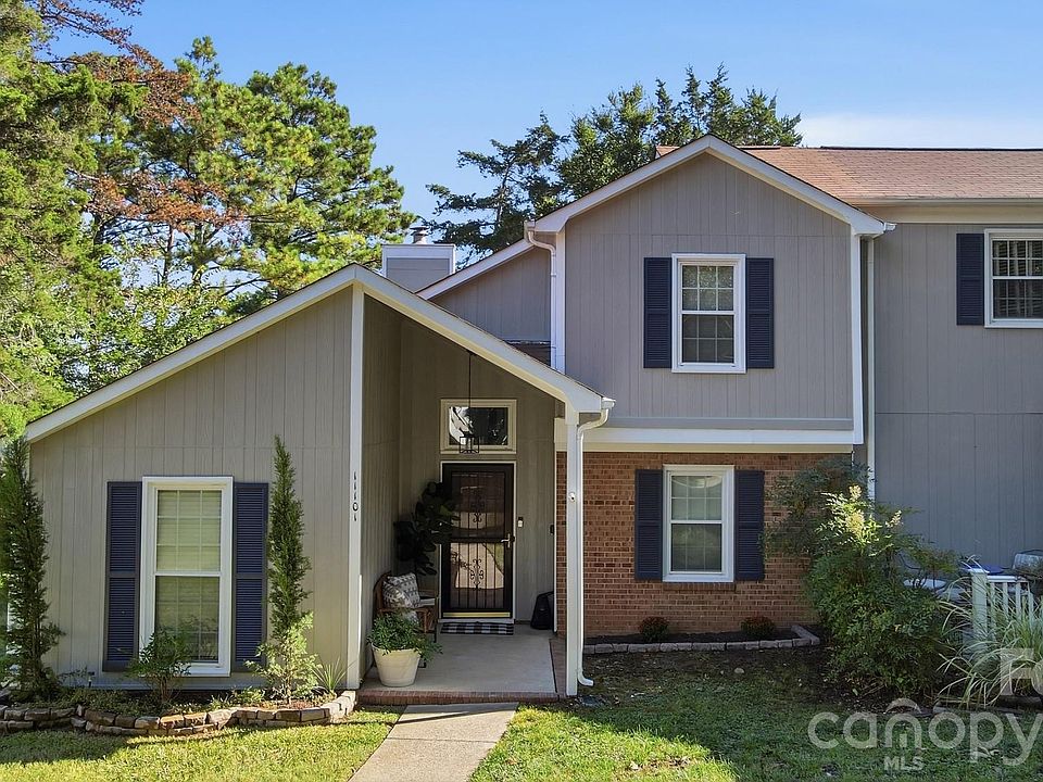 1st image of 11101 Sevilla Ct