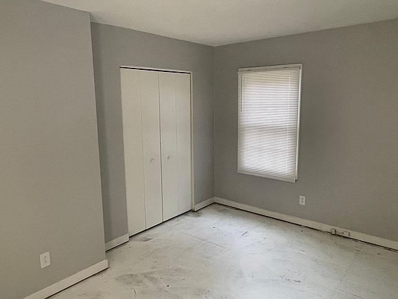 4th image of 2735 Grantwood Ct