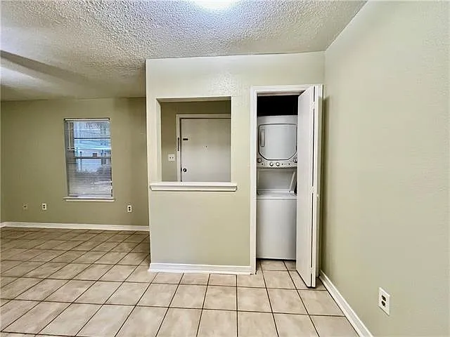 2330 Edenborn Ave #116 — Photo 7