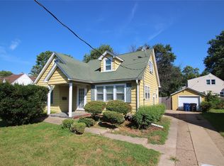 4505 Hickman Rd, Des Moines, IA 50310