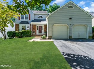 31 Brady Rd, Shrewsbury, NJ 07702