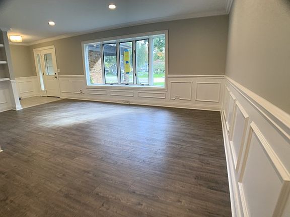 4th image of 2137 Williamsburg Ave
