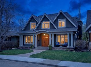 1424 W 22nd St NW, Calgary, AB T2N 2N4