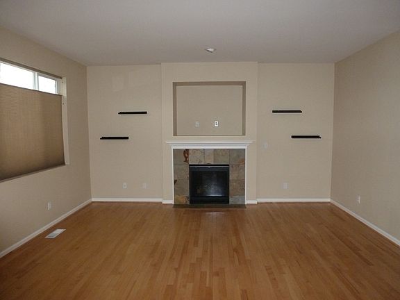 4th image of 2231 88th Dr NE