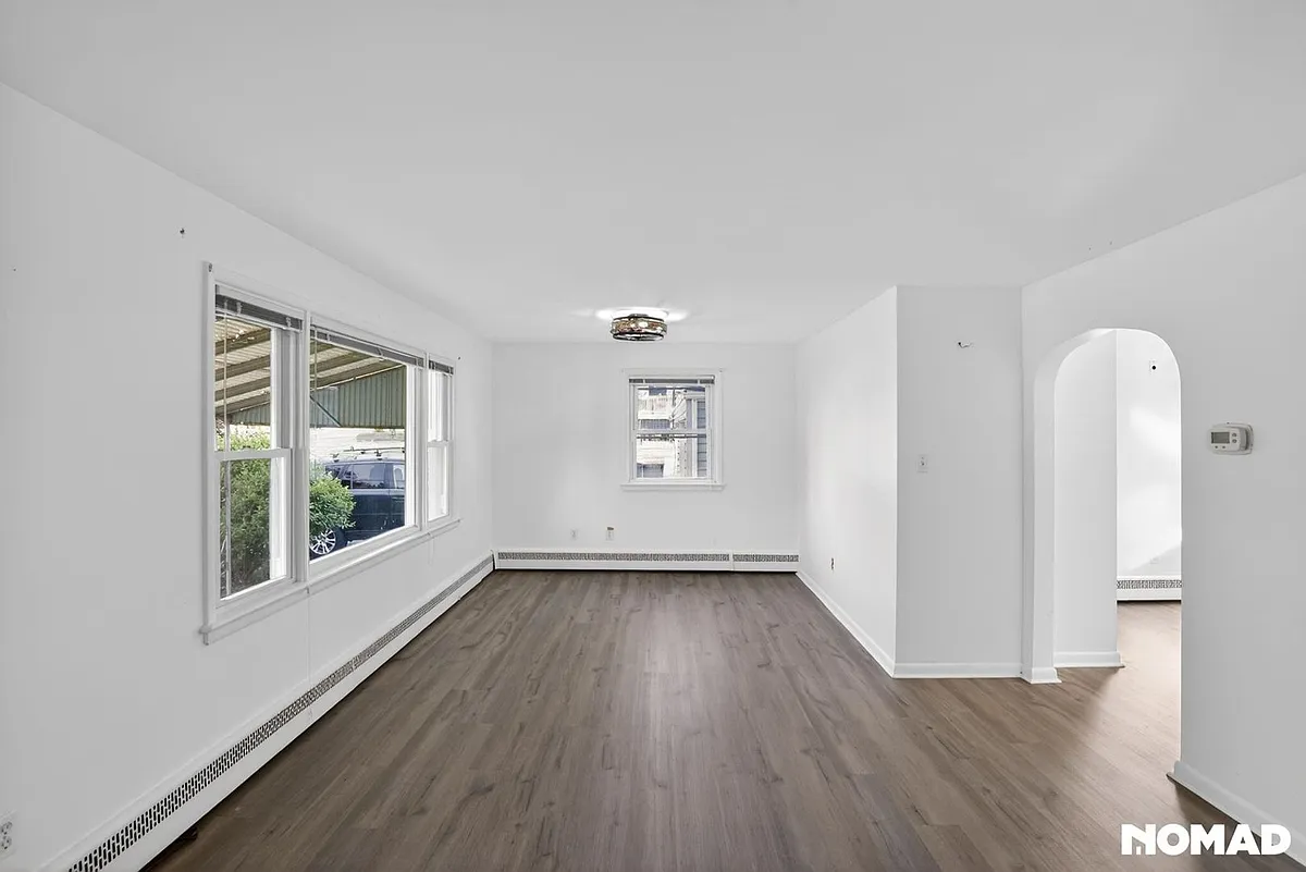 Building Photo - 426 Myrtle Ave #A