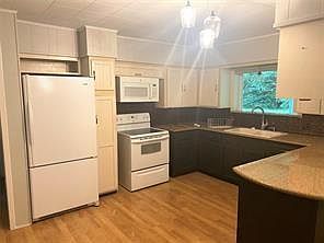 3rd image of 14932 Fm 787 Rd W