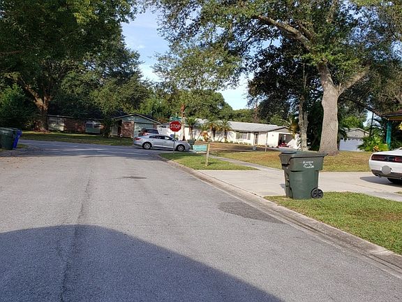 5th image of 2214 Mateo St