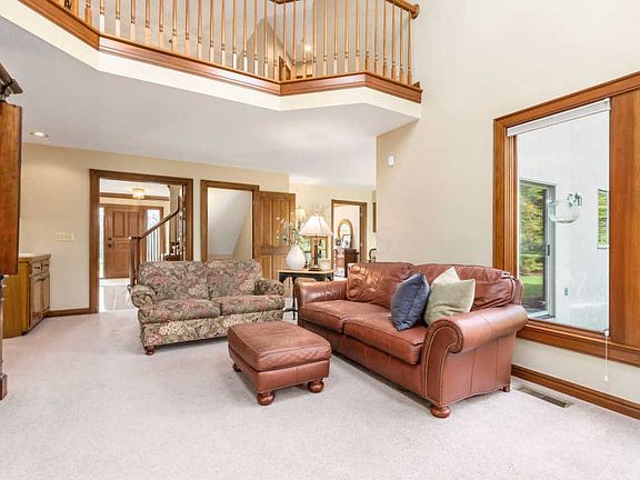 4th image of 4858 Chaddington Dr