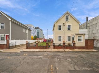 40 Horace St, Somerville, MA 02143