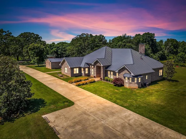 555 Randall Hitchcock Rd, Rock Island, TN 38581