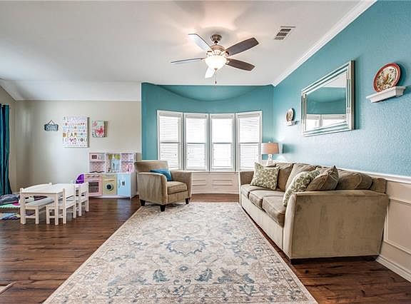 5th image of 5816 Meadowglen Dr