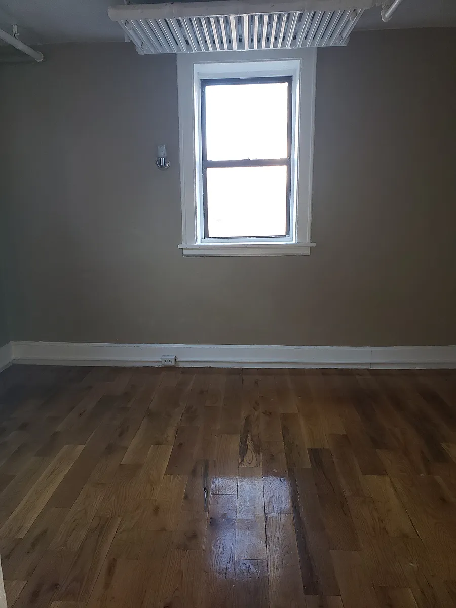 Building Photo - 205 Washington Ave #B