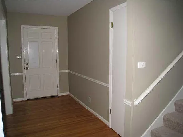 3645 Northcote Dr — Photo 2