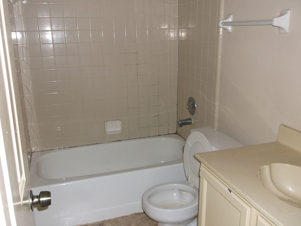 2nd image of 2739 Rustic Dr