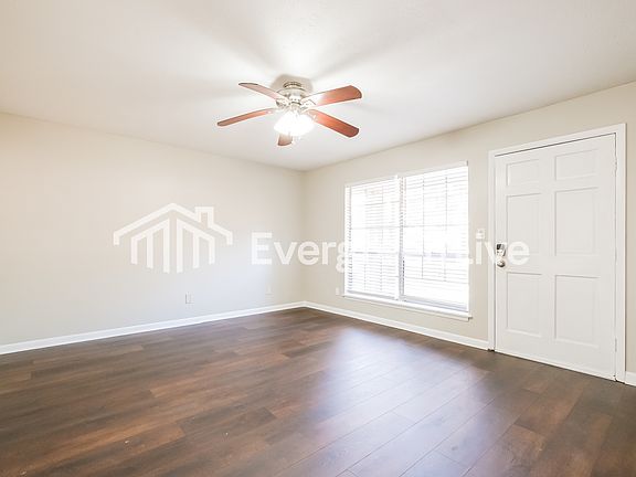 5th image of 8929 Ashwood Dr