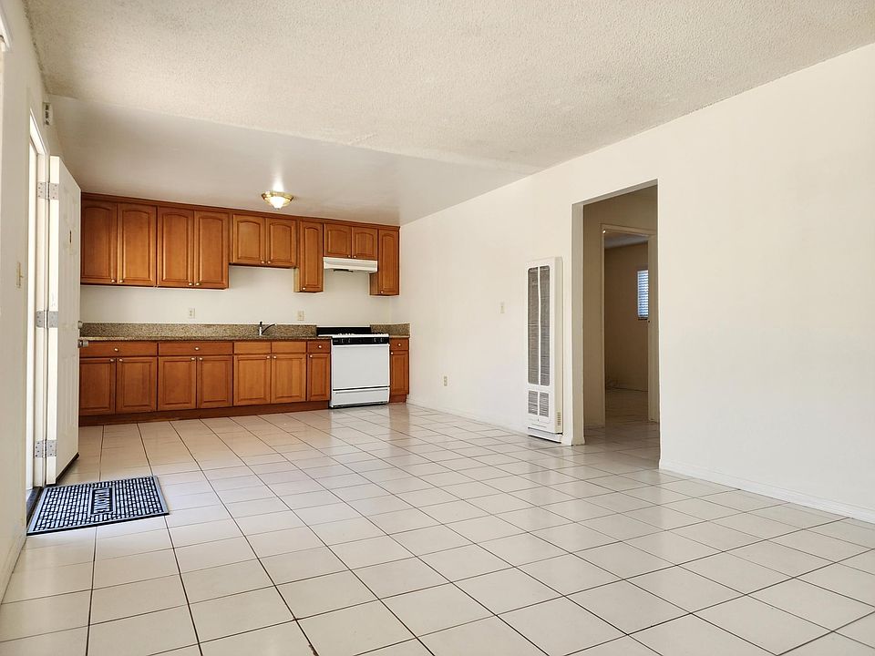 1st image of 13941 La Pat Pl APT 3