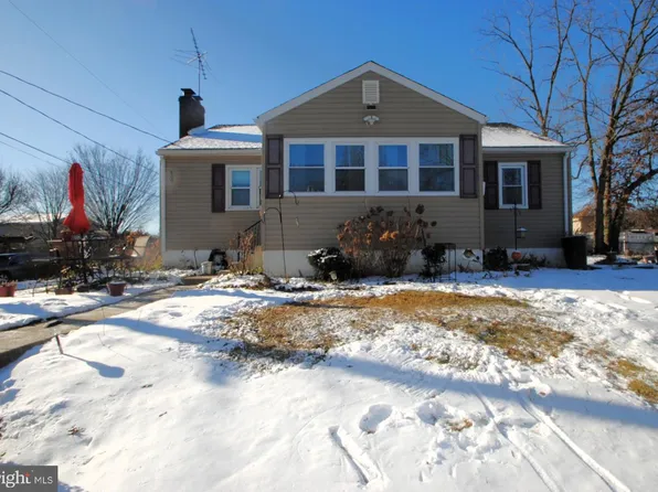 400 W Holly Oak Rd, Wilmington, DE 19809