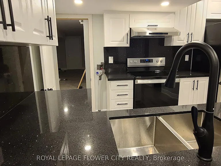 13 Tideland Dr — Photo 7