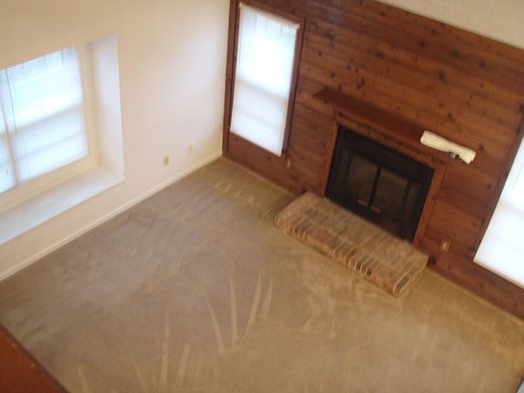 2nd image of 709 Brook Meadow Ct