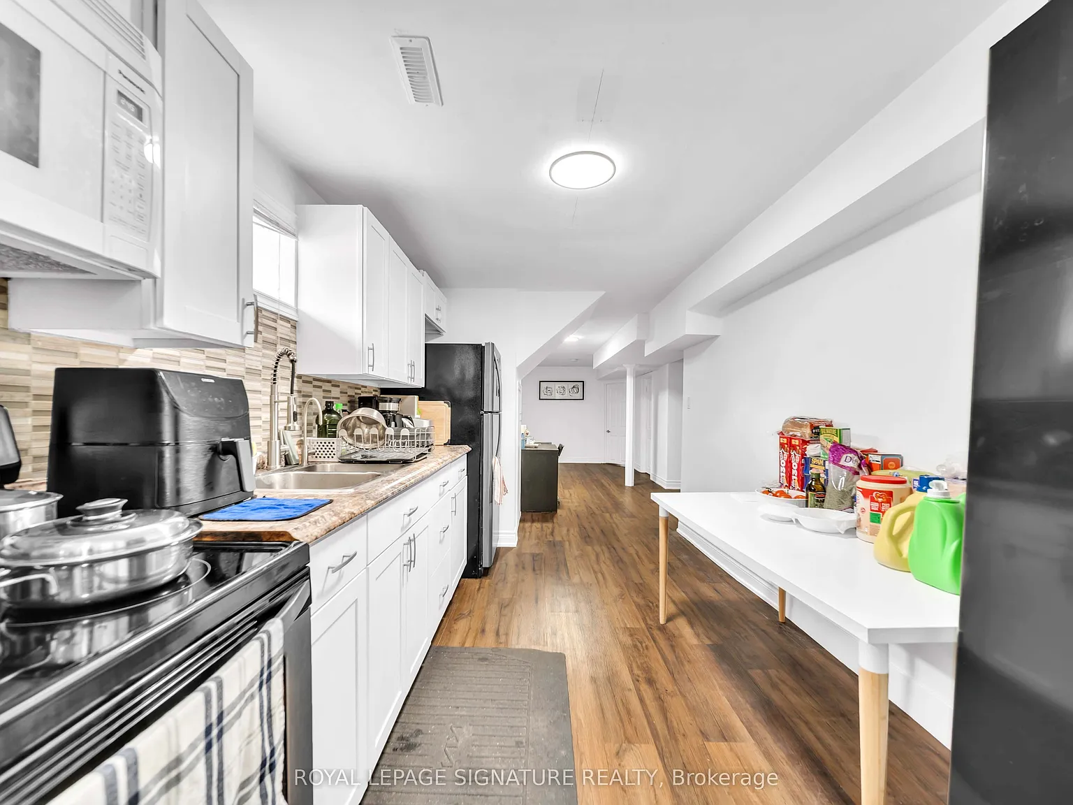 2 bed, $1,650 — Photo 3