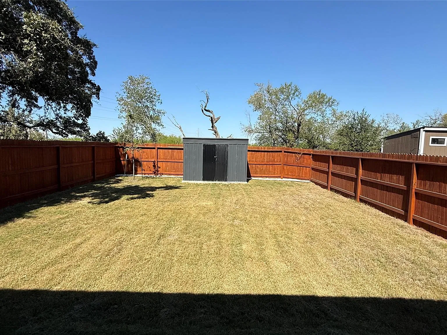 3 bed, 2.5 bath, 1666 sqft, $1,600 — Photo 2