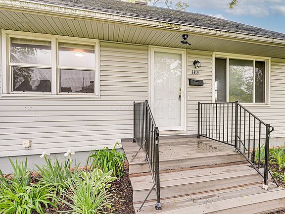 4th image of 3314 Dresden St