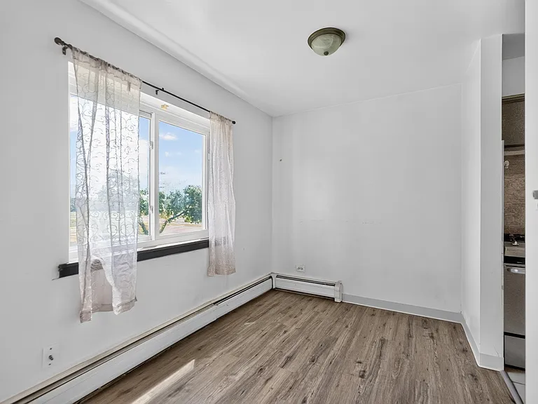 827 W College Blvd #201 — Photo 4