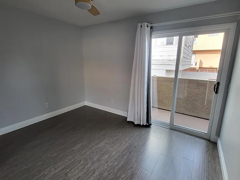 4504 60th St #7 — Photo 6