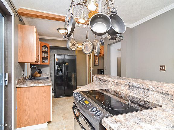 4th image of 3779 Cheyenne Dr SW