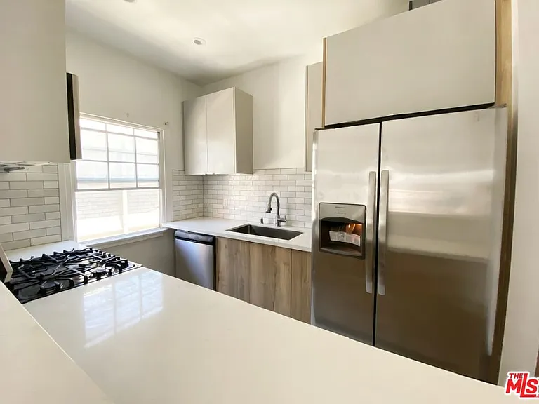 2666 Orchard Ave #1/4 — Photo 2