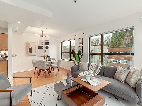 5th image of 997 W 22nd Ave #407
